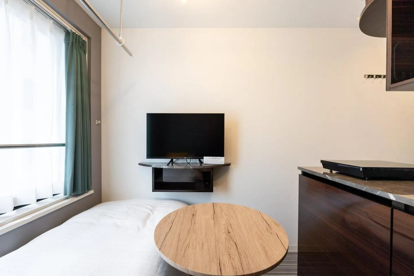 Hj Place Shibuya Tokyo 0*,  Japan